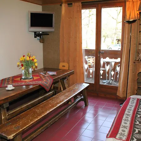 Lägenhetshotell La Cour 3*