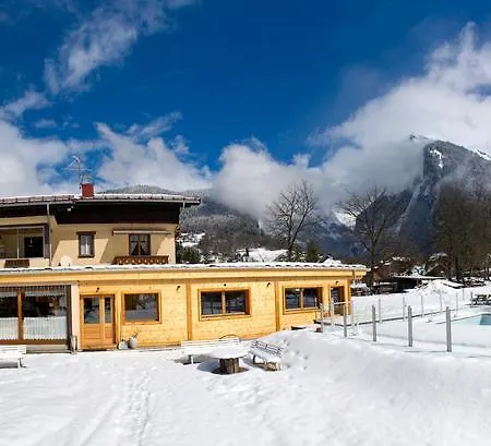 La Cour Lägenhetshotell 3*