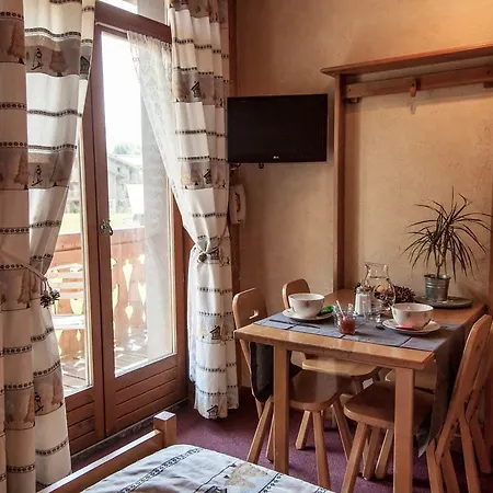 Lägenhetshotell La Cour Samoëns
