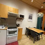 מלון דירות La Cour 3*