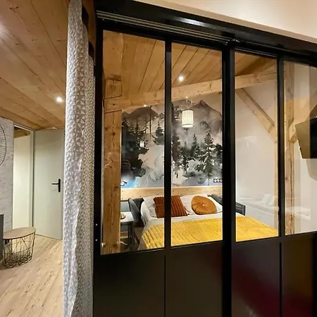 Résidence La Cour 3*