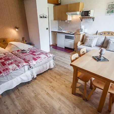 Aparthotel Résidence La Cour 3*