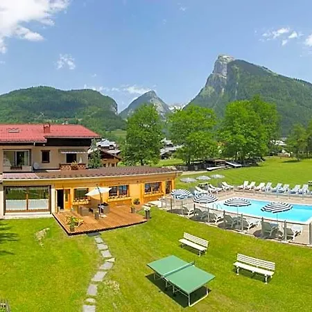La Cour Samoëns