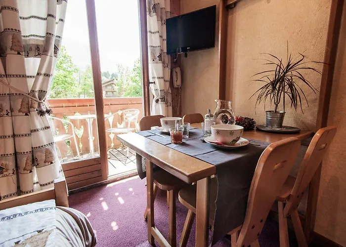 La Cour Aparthotel 3*