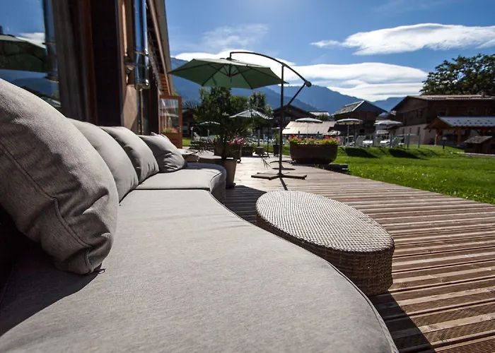 Lägenhetshotell La Cour 3*